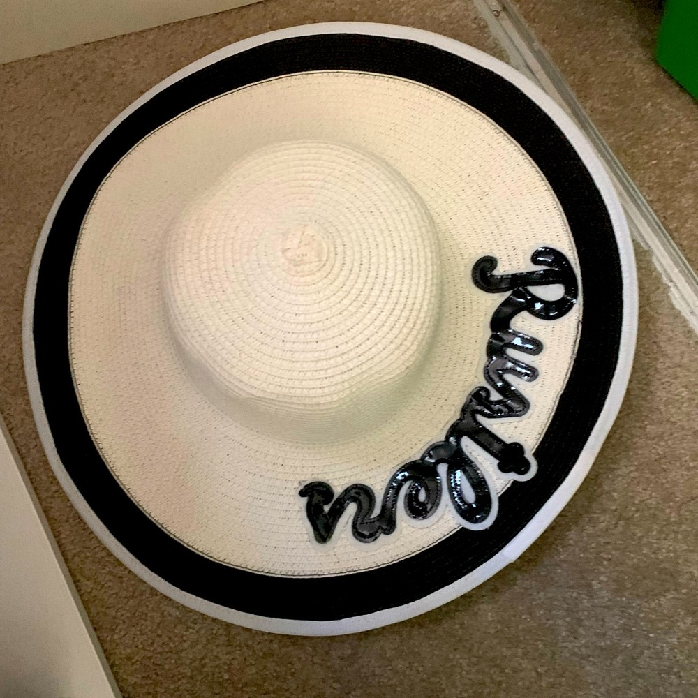 Wide brim vintage hat